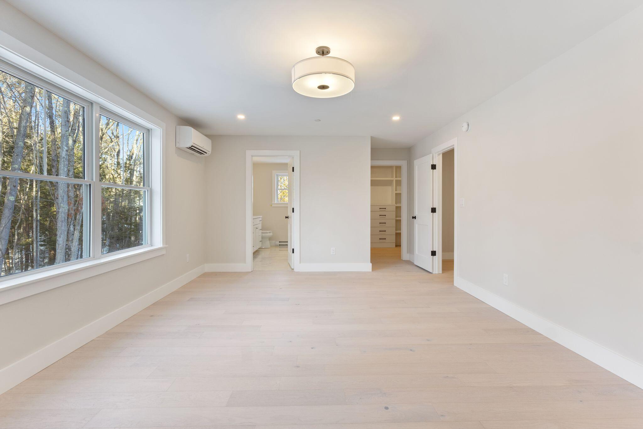 11 Peabody Lane Saco ME 04072