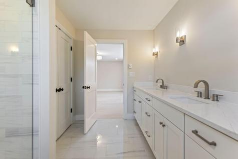 11 Peabody Lane Saco ME 04072