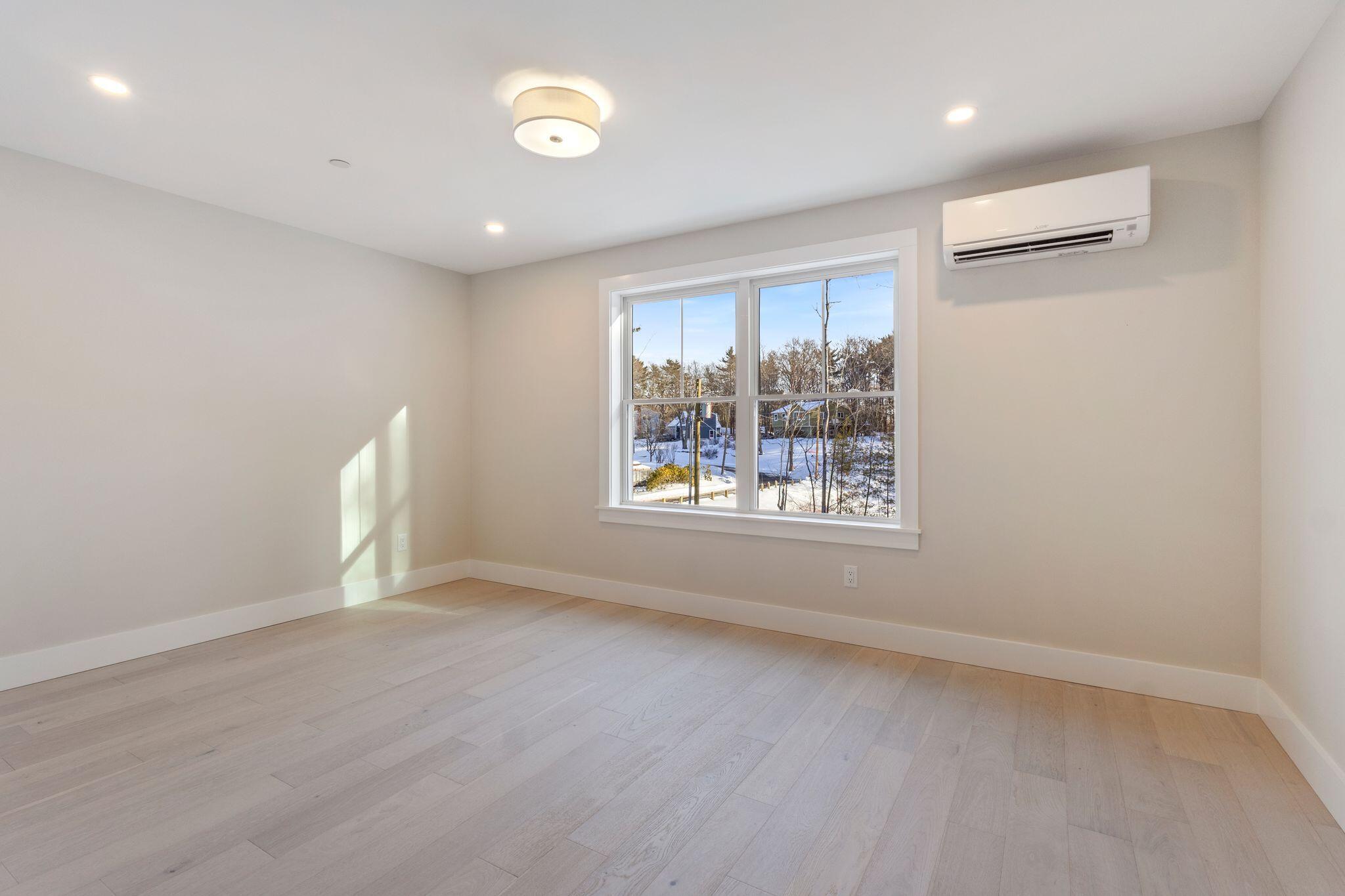 11 Peabody Lane Saco ME 04072