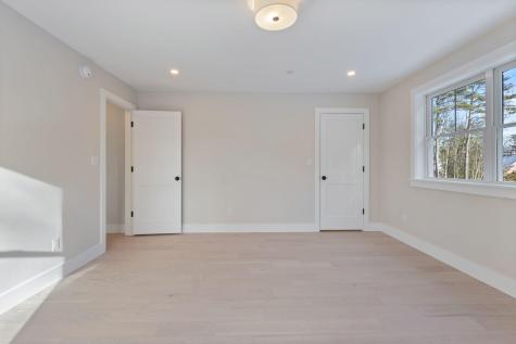 11 Peabody Lane Saco ME 04072