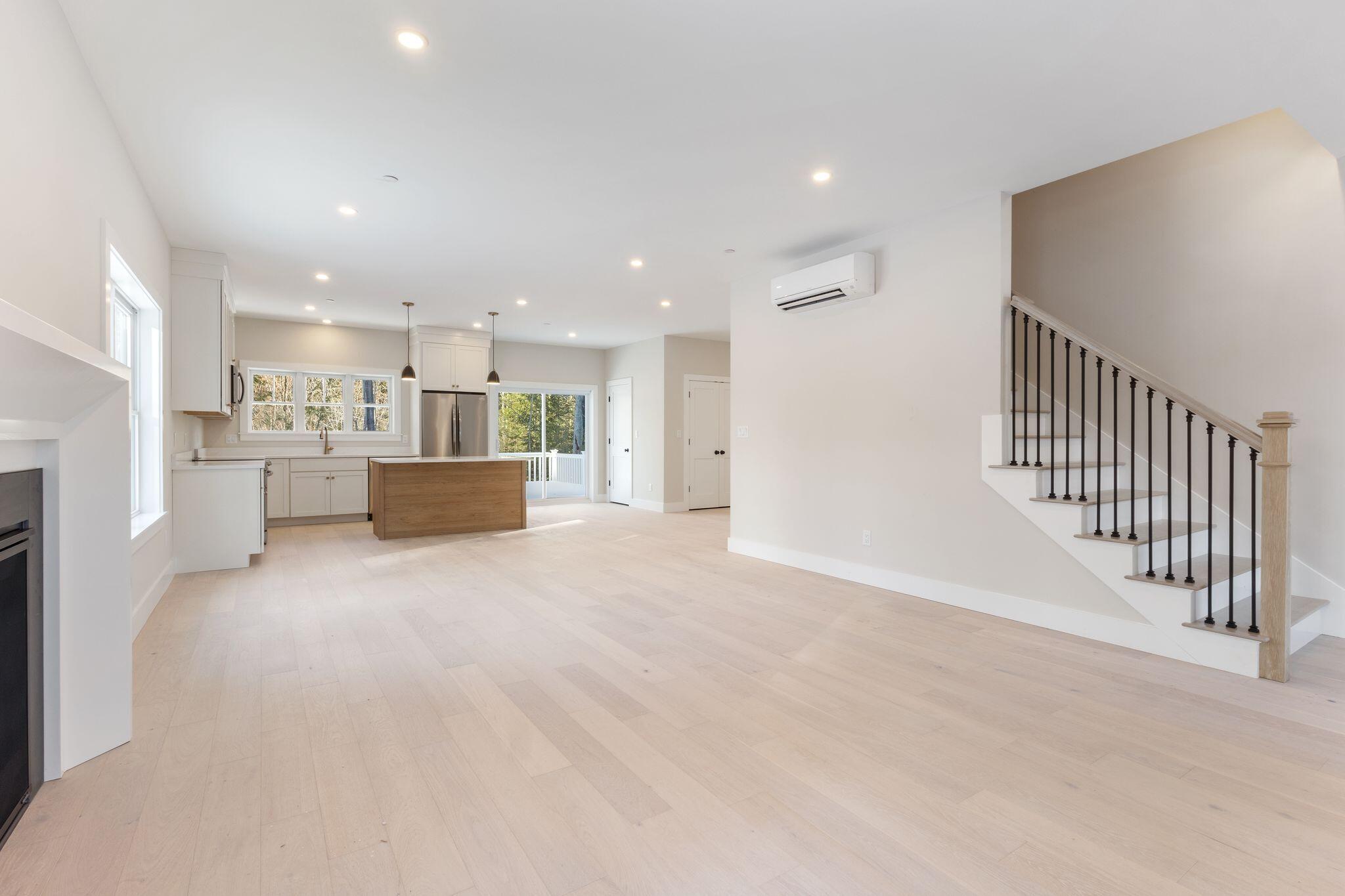 11 Peabody Lane Saco ME 04072