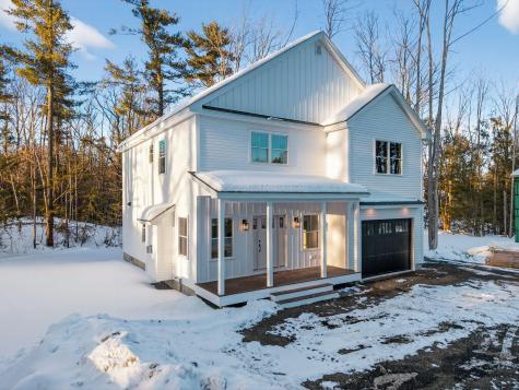 11 Peabody Lane Saco ME 04072