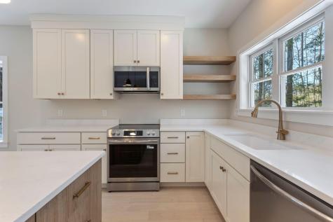 11 Peabody Lane Saco ME 04072