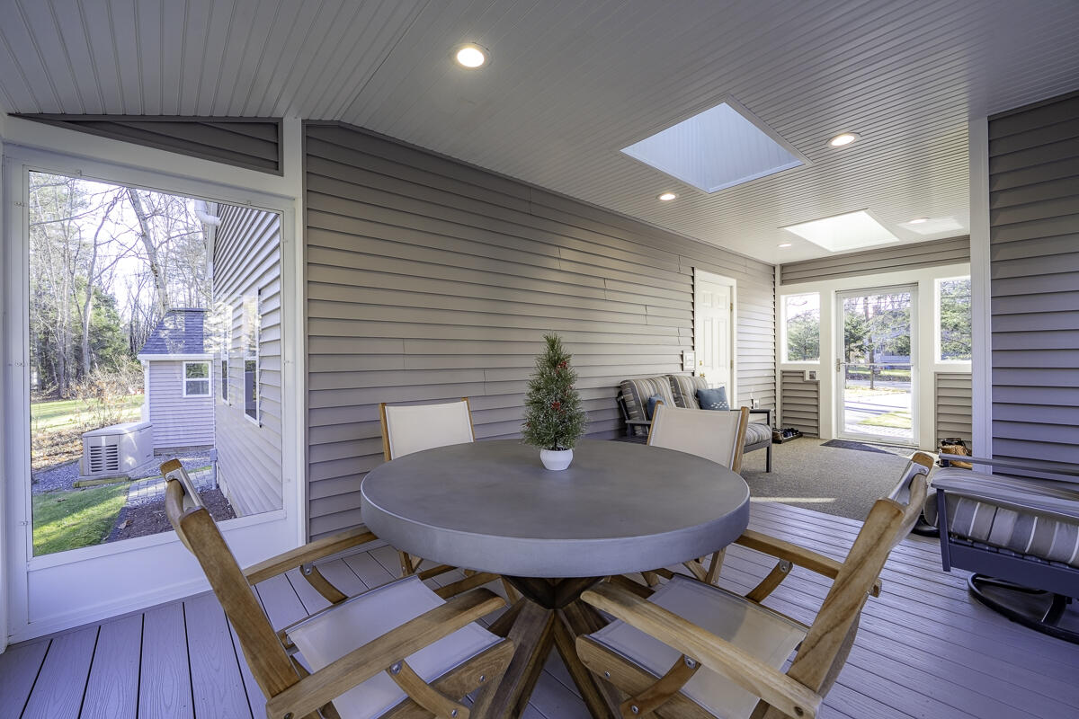 23 Merrymeeting Drive Topsham ME 04086