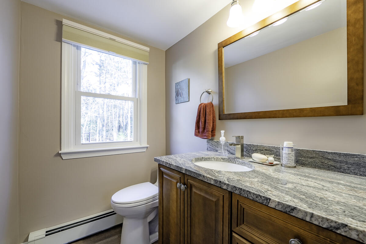 23 Merrymeeting Drive Topsham ME 04086