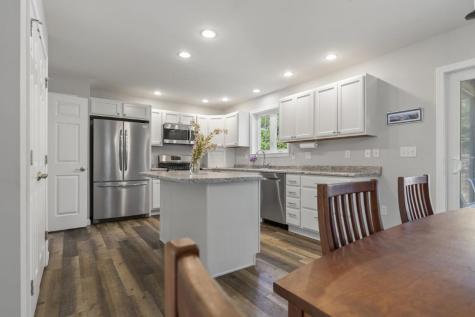 15 Shipbuilder Road Boothbay ME 04544
