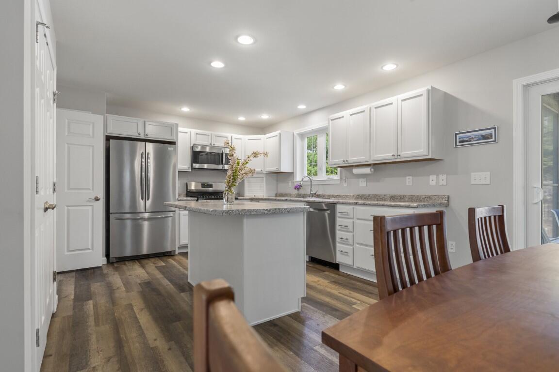 15 Shipbuilder Road Boothbay ME 04544