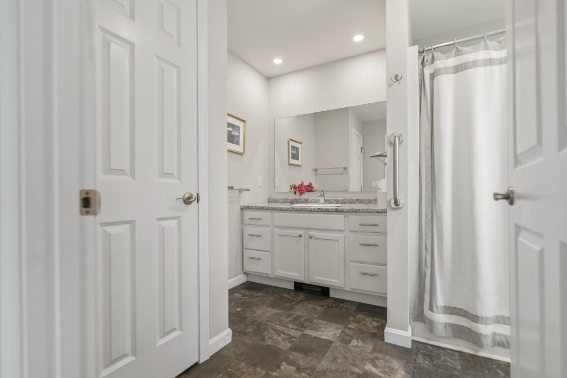 15 Shipbuilder Road Boothbay ME 04544