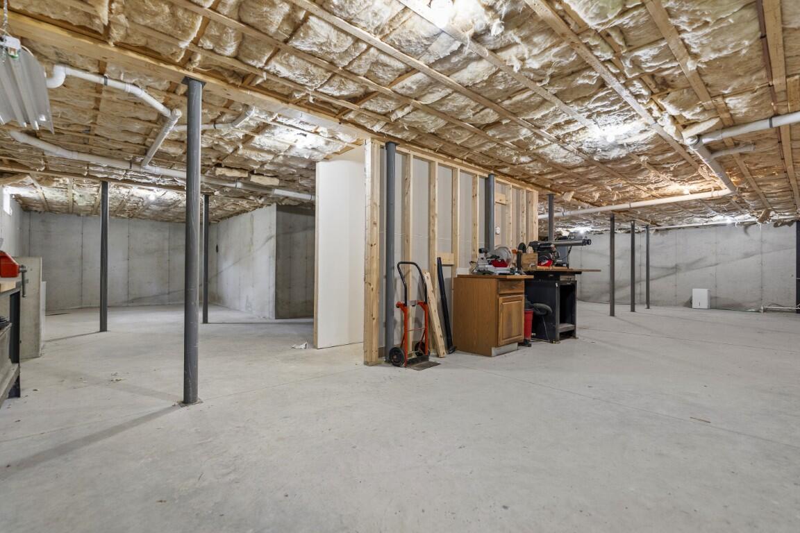 15 Shipbuilder Road Boothbay ME 04544