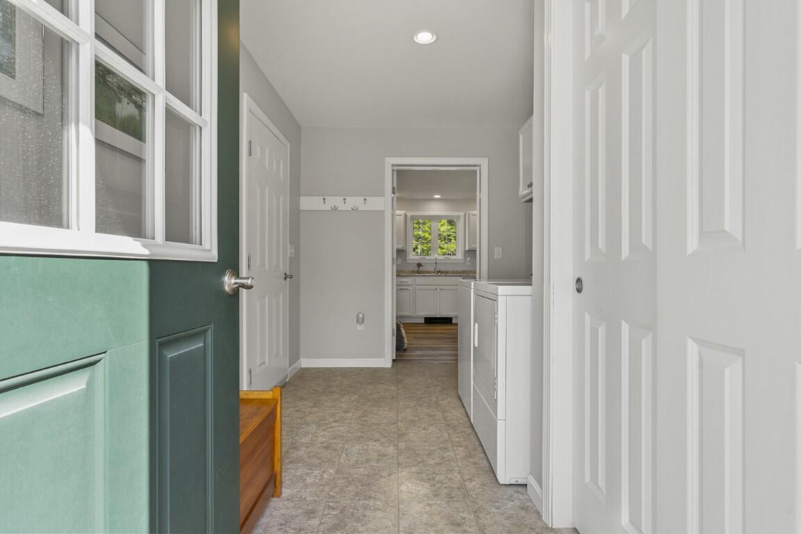15 Shipbuilder Road Boothbay ME 04544