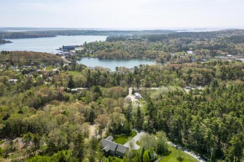 15 Shipbuilder Road Boothbay ME 04544