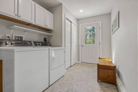 15 Shipbuilder Road Boothbay ME 04544