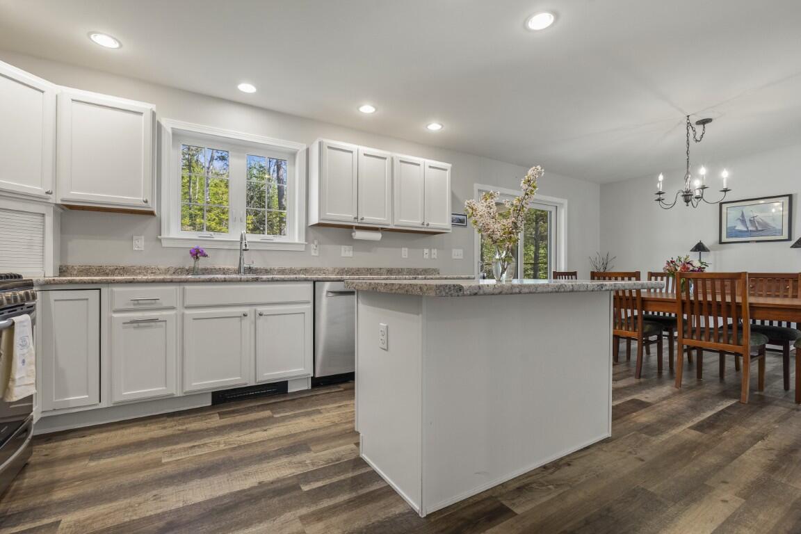 15 Shipbuilder Road Boothbay ME 04544