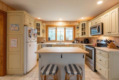 55 Pinkham Road Bristol ME 04554