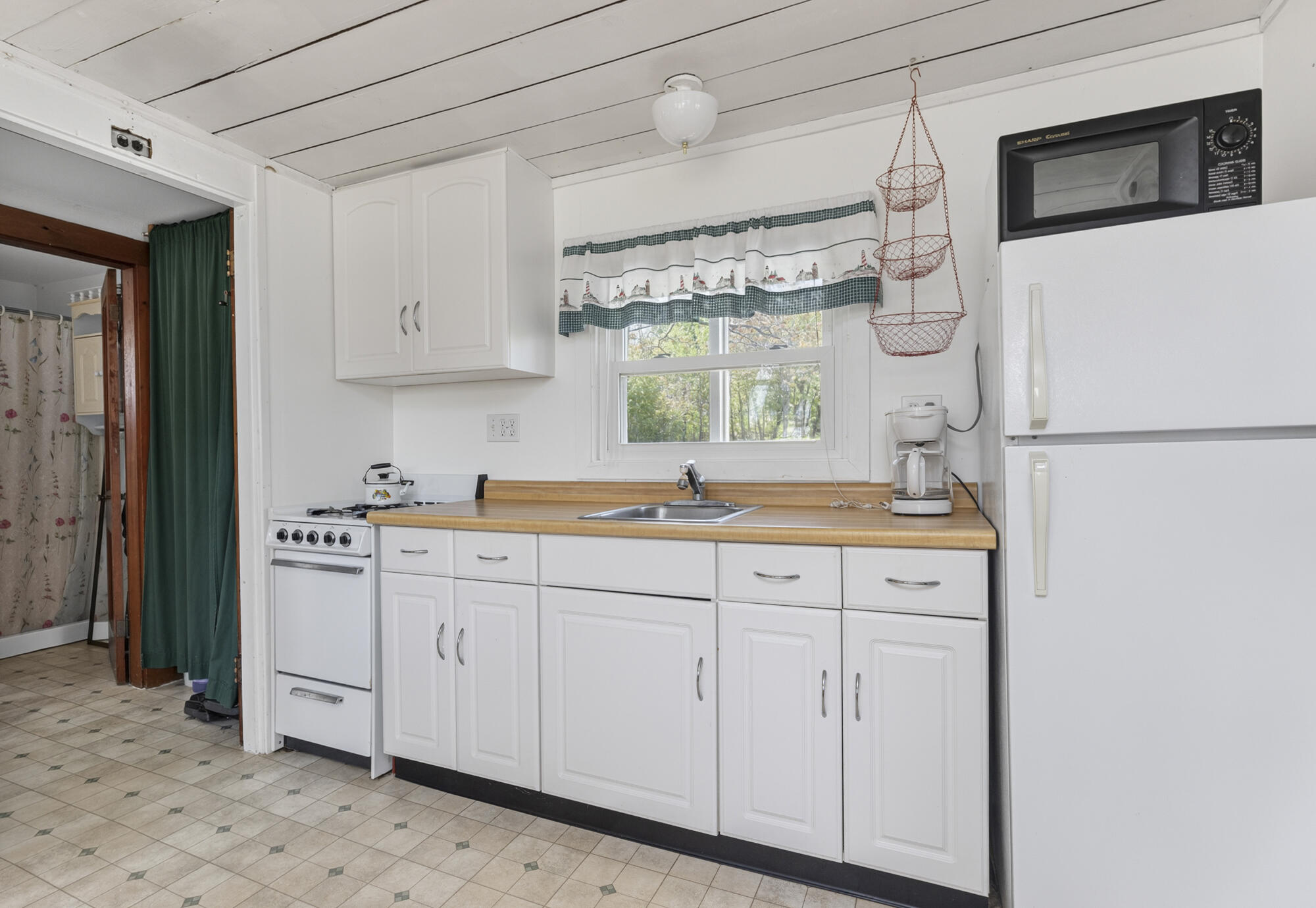 84 Stovers Point Road Harpswell ME 04079