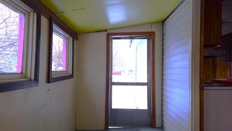 26 Garfield Street Calais ME 04619