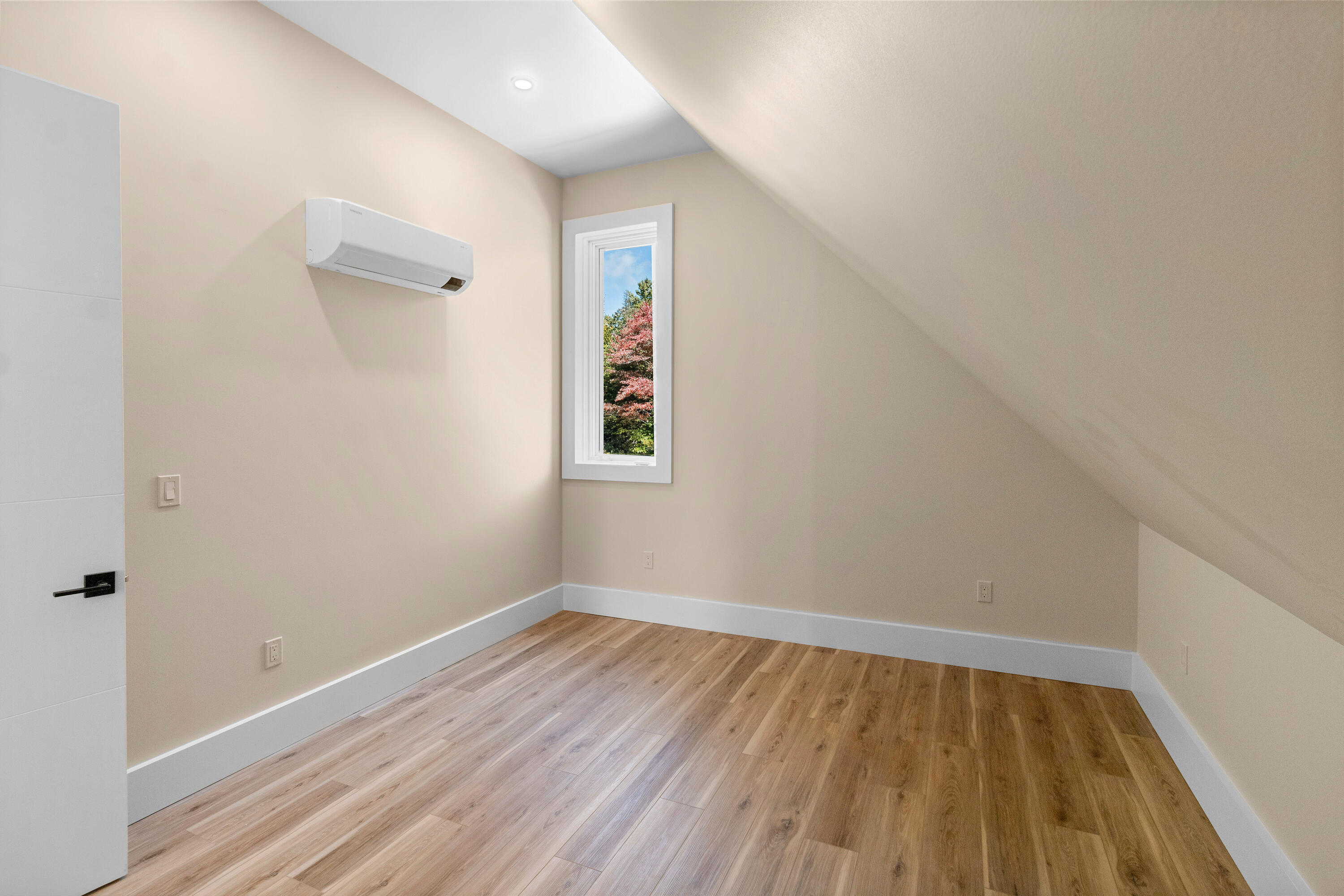 11 Iron Bluff Road Lincolnville ME 04849