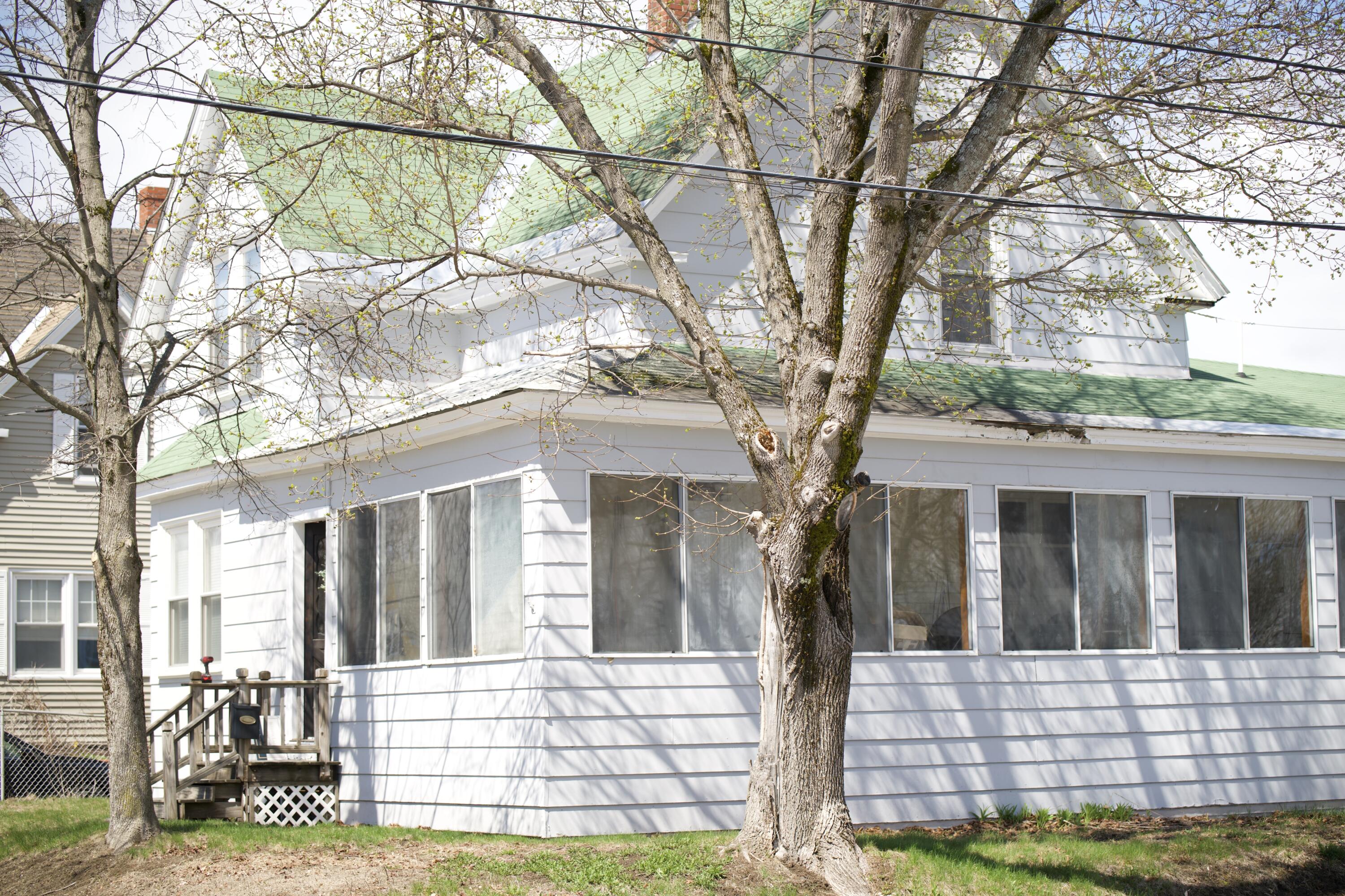 17 Katahdin Avenue Millinocket ME 04462