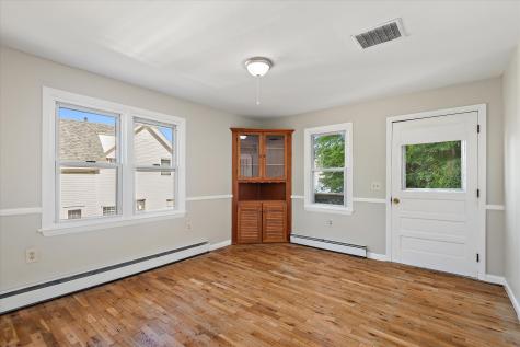 25 Main Road Road Eddington ME 04428