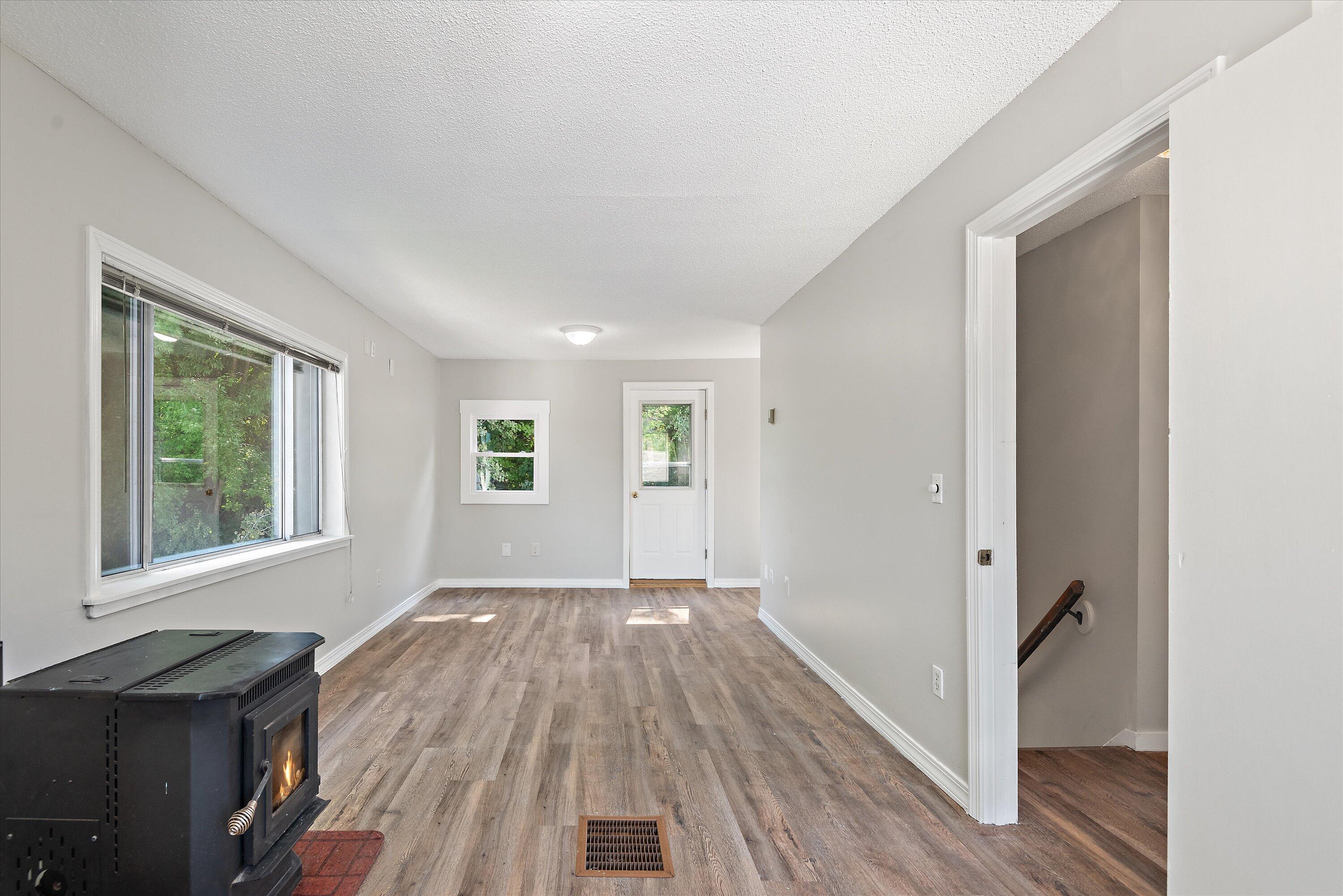 25 Main Road Road Eddington ME 04428