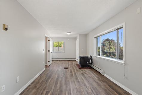 25 Main Road Road Eddington ME 04428