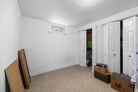 20 Thompson Road Veazie ME 04401