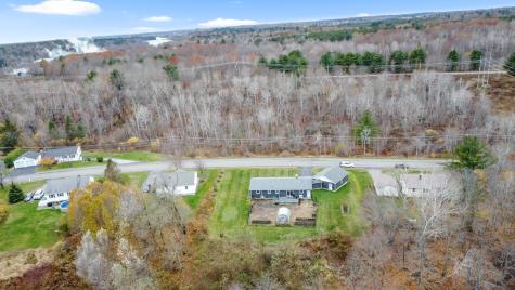 20 Thompson Road Veazie ME 04401