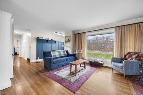 20 Thompson Road Veazie ME 04401