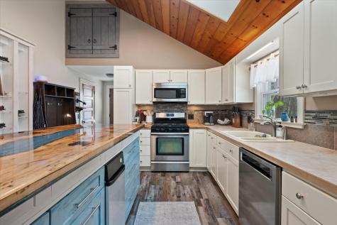 12 Irish Lane Winterport ME 04496