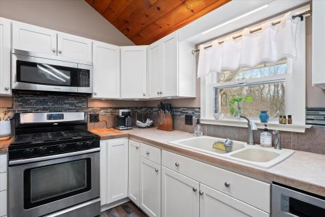 12 Irish Lane Winterport ME 04496