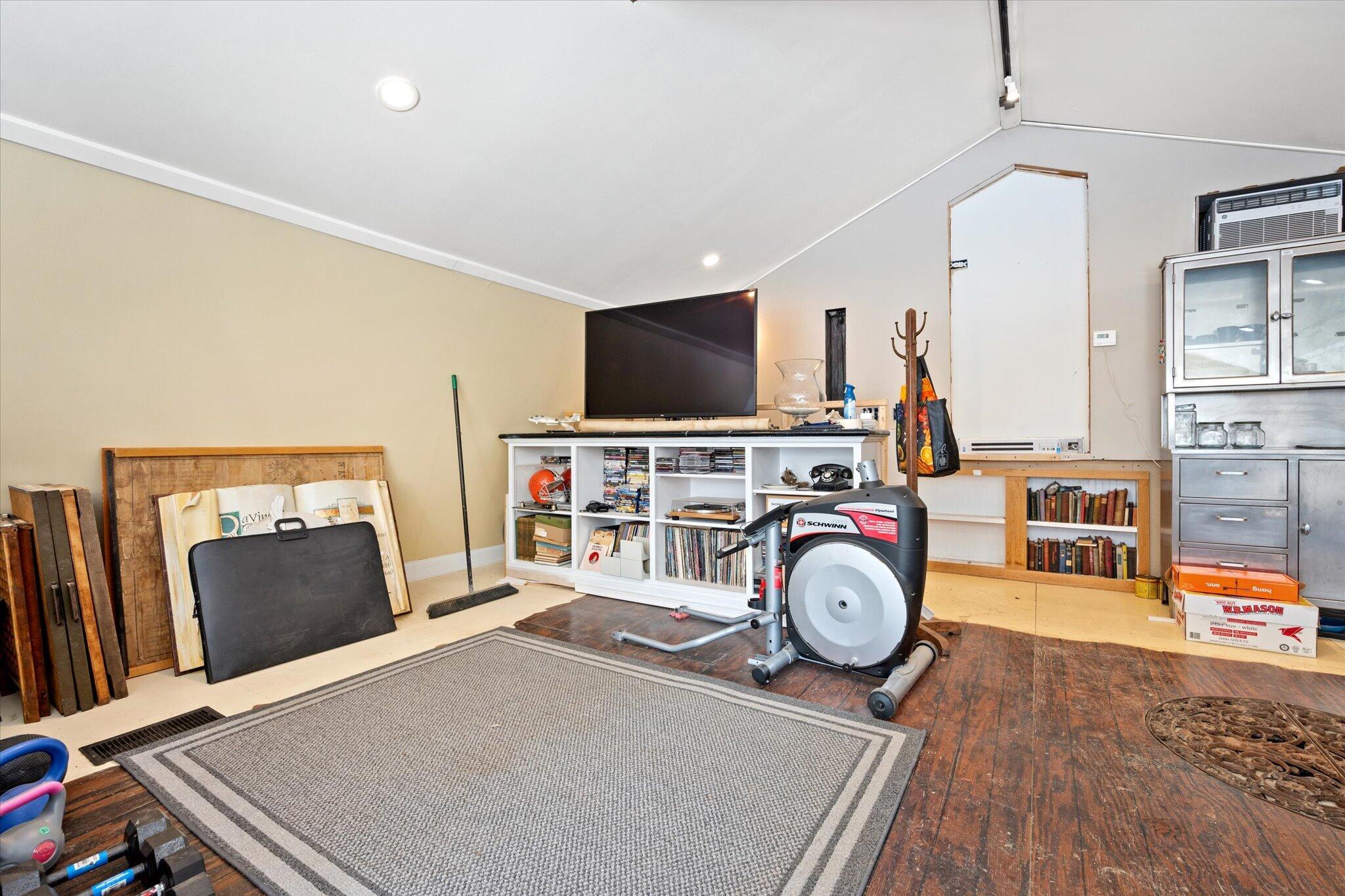 12 Irish Lane Winterport ME 04496