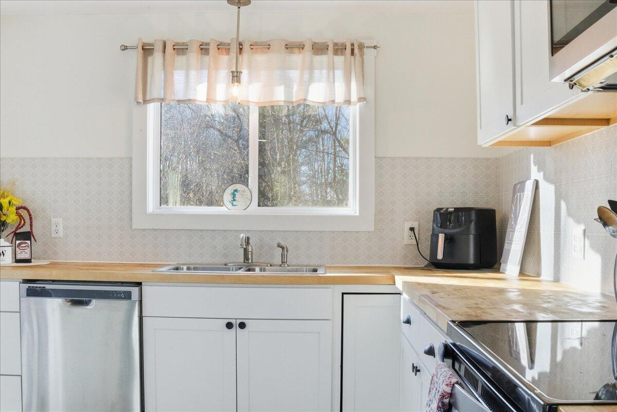 394 Highland Avenue Gardiner ME 04345