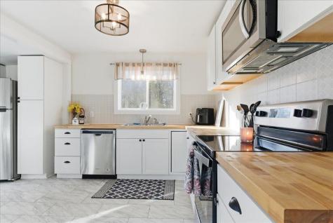 394 Highland Avenue Gardiner ME 04345