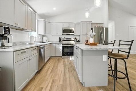 3 Ivy Circle Limerick ME 04048