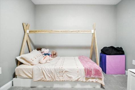 3 Ivy Circle Limerick ME 04048