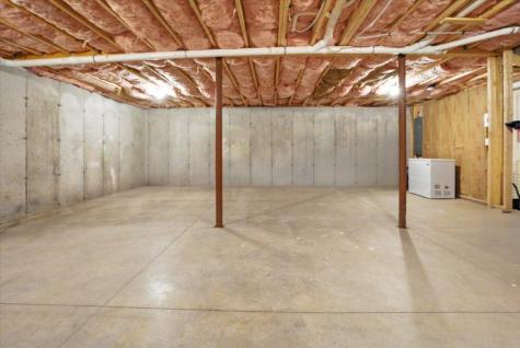 3 Ivy Circle Limerick ME 04048