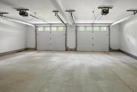 3 Ivy Circle Limerick ME 04048