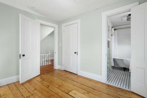 22 Lobster Cove Road York ME 03909