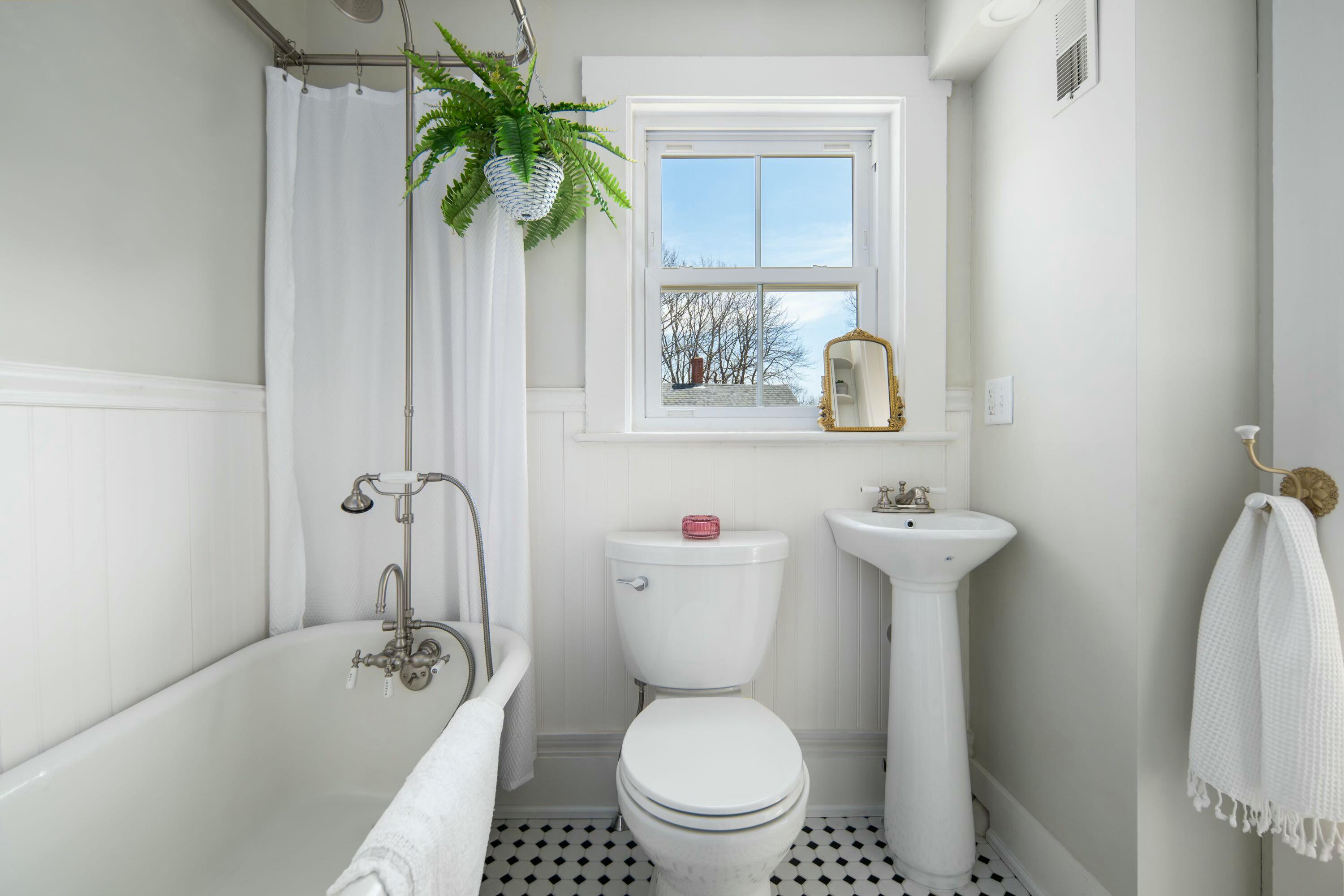 22 Lobster Cove Road York ME 03909