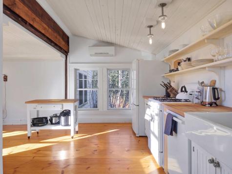 1577 State Route 129 Road South Bristol ME 04568