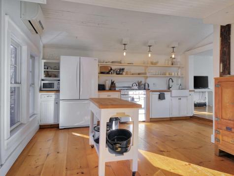 1577 State Route 129 Road South Bristol ME 04568