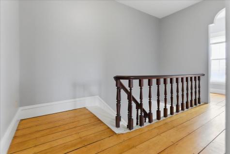 18 Cushman Street Augusta ME 04330