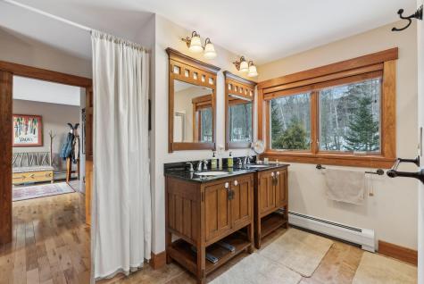 30 Blizzard Drive Newry ME 04261