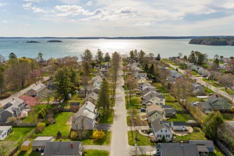 12 Payson Road Falmouth ME 04105