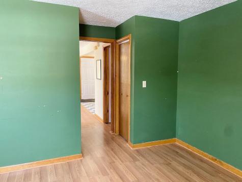 31 Androscoggin Avenue Lewiston ME 04240