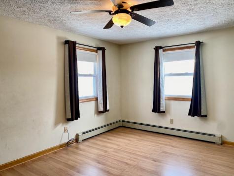 31 Androscoggin Avenue Lewiston ME 04240