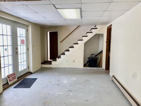 31 Androscoggin Avenue Lewiston ME 04240