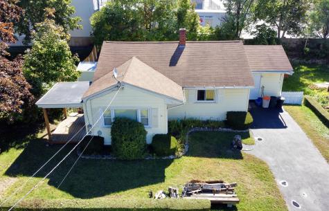 31 Androscoggin Avenue Lewiston ME 04240