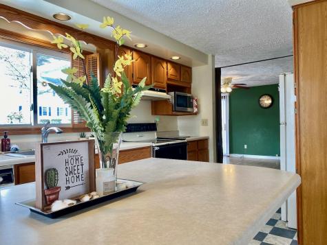 31 Androscoggin Avenue Lewiston ME 04240