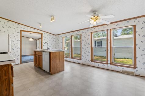 16 Larry Lane Brunswick ME 04011